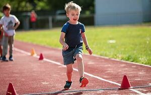 Rentrée : Les bonnes raisons pour inscrire votre enfant à l’athlé